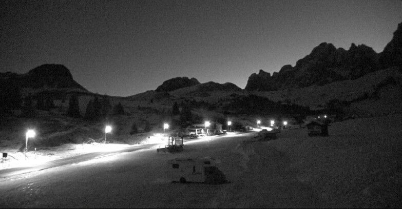 Webcam San Martino di Castrozza - Passo Rolle - Passo Rolle - Castellazzo