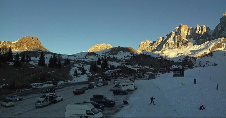 Webcam San Martino di Castrozza - Passo Rolle - Passo Rolle - Castellazzo