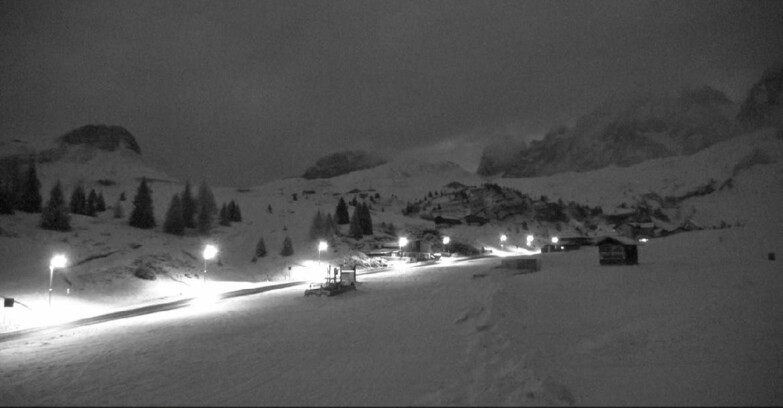 Webcam San Martino di Castrozza - Passo Rolle - Passo Rolle - Castellazzo