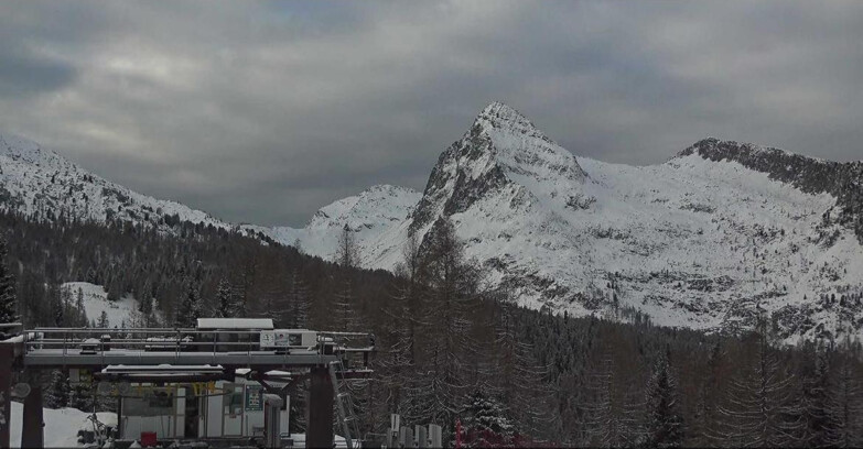 Webcam Сан-Мартино-ди-Кастроцца - Пассо-Ролле - Passo Rolle - Colbricon