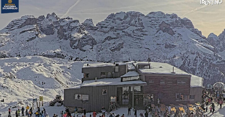 Webcam Madonna di Campiglio - Chalet Spinale