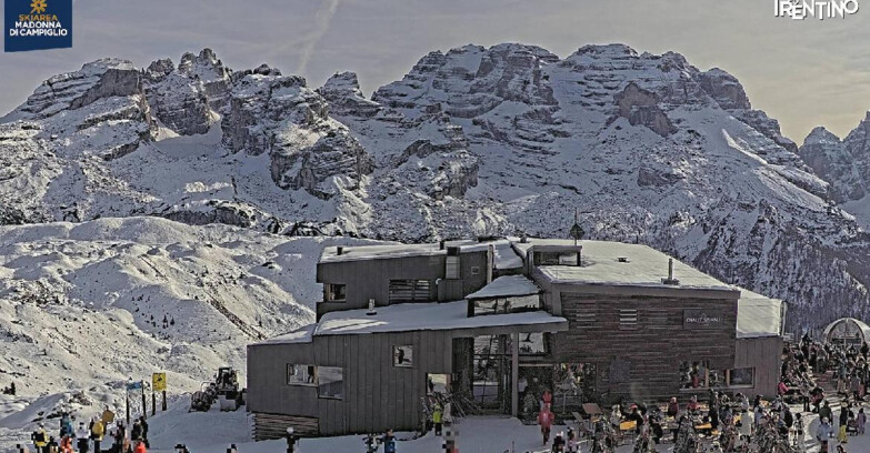 Webcam Madonna di Campiglio - Chalet Spinale