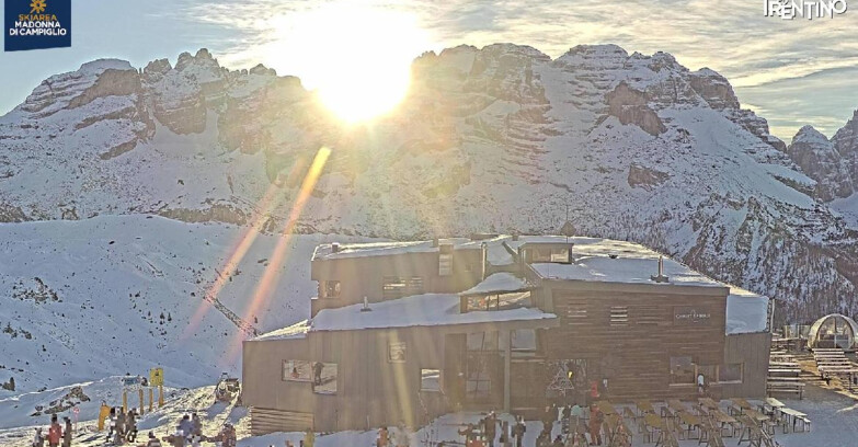 Webcam Madonna di Campiglio - Chalet Spinale