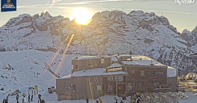 Webcam Madonna di Campiglio - Chalet Spinale