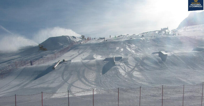 Webcam Madonna di Campiglio (Skiarea Campiglio Dolomiti di Brenta - Val di Sole Val Rendena) - Brenta Dolomites