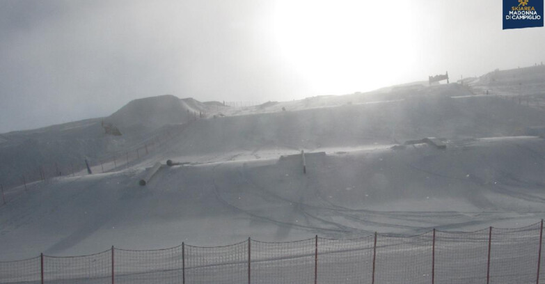 Webcam Madonna di Campiglio (Skiarea Campiglio Dolomiti di Brenta - Val di Sole Val Rendena) - Brenta Dolomites