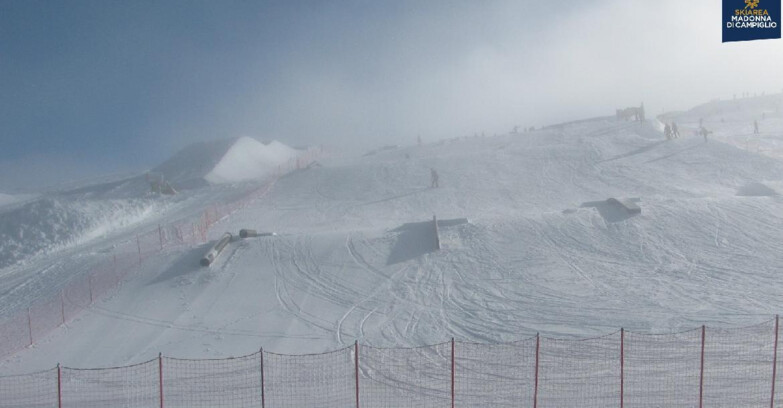 Webcam Madonna di Campiglio (Skiarea Campiglio Dolomiti di Brenta - Val di Sole Val Rendena) - Brenta Dolomites