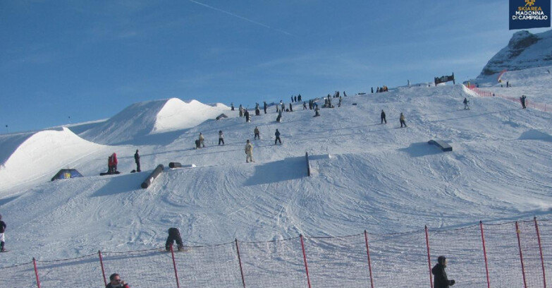 Webcam Madonna di Campiglio (Skiarea Campiglio Dolomiti di Brenta - Val di Sole Val Rendena) - Brenta Dolomites