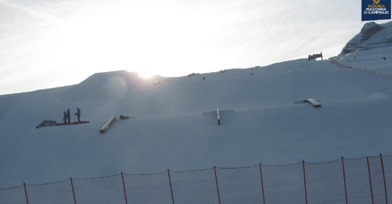 Webcam Madonna di Campiglio (Skiarea Campiglio Dolomiti di Brenta - Val di Sole Val Rendena) - Brenta Dolomites