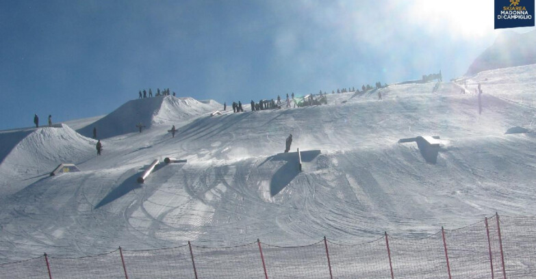 Webcam Madonna di Campiglio (Skiarea Campiglio Dolomiti di Brenta - Val di Sole Val Rendena) - Brenta Dolomites