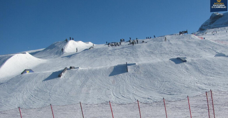 Webcam Madonna di Campiglio (Skiarea Campiglio Dolomiti di Brenta - Val di Sole Val Rendena) - Brenta Dolomites