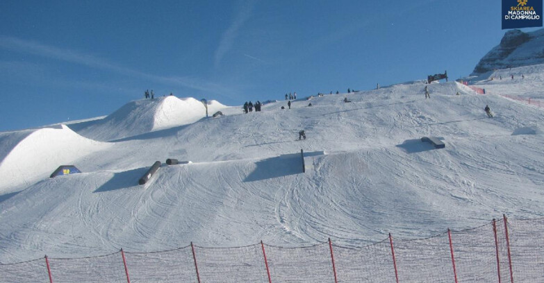 Webcam Madonna di Campiglio (Skiarea Campiglio Dolomiti di Brenta - Val di Sole Val Rendena) - Brenta Dolomites