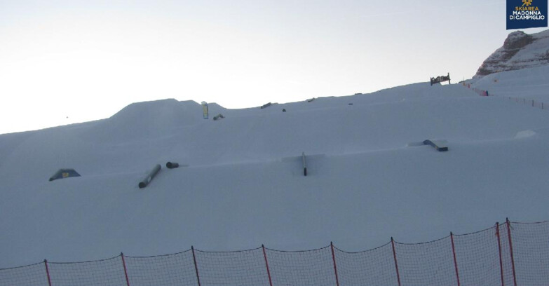 Webcam Madonna di Campiglio (Skiarea Campiglio Dolomiti di Brenta - Val di Sole Val Rendena) - Brenta Dolomites