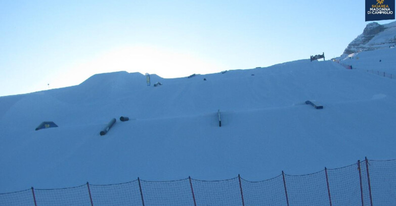 Webcam Madonna di Campiglio (Skiarea Campiglio Dolomiti di Brenta - Val di Sole Val Rendena) - Brenta Dolomites