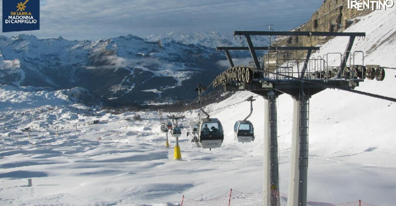 Webcam Madonna di Campiglio - From Grostè 