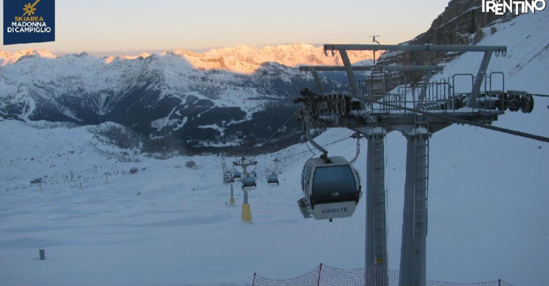 Webcam Madonna di Campiglio - From Grostè 