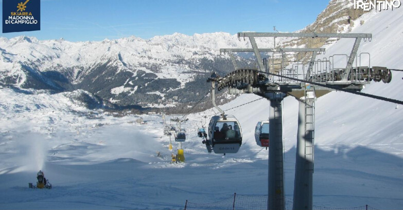 Webcam Madonna di Campiglio - From Grostè 