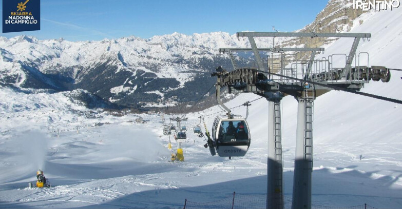 Webcam Madonna di Campiglio - From Grostè 