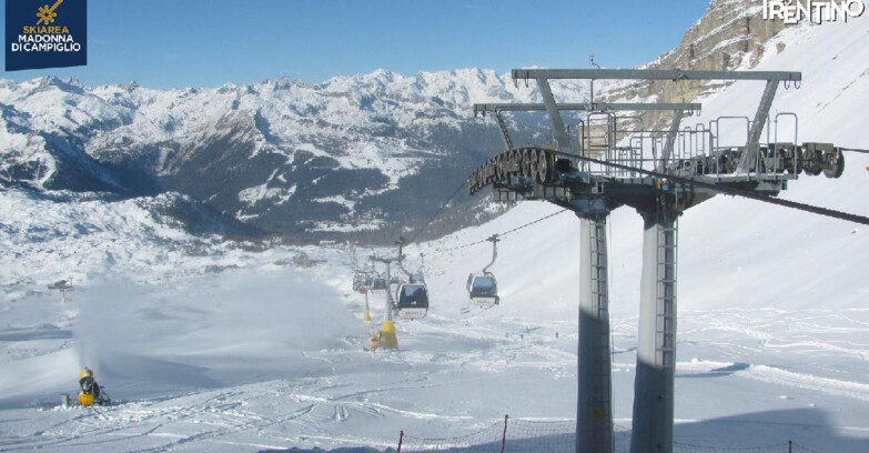 Webcam Madonna di Campiglio - From Grostè 