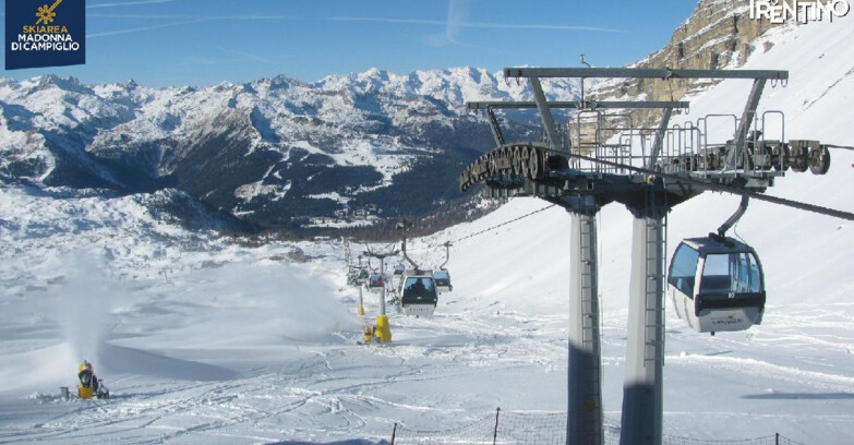 Webcam Madonna di Campiglio - From Grostè 