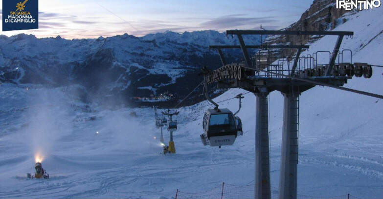 Webcam Madonna di Campiglio - From Grostè 