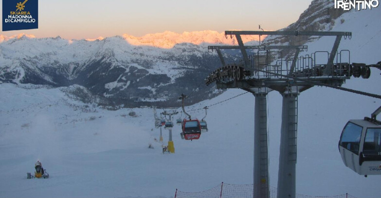 Webcam Madonna di Campiglio - From Grostè 