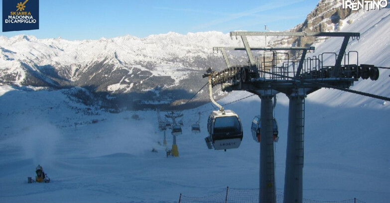 Webcam Madonna di Campiglio - From Grostè 