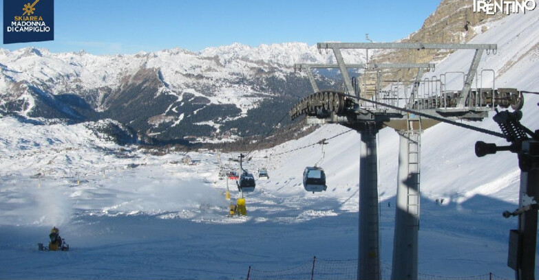 Webcam Madonna di Campiglio - From Grostè 