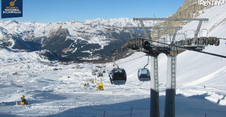 Webcam Madonna di Campiglio - From Grostè 