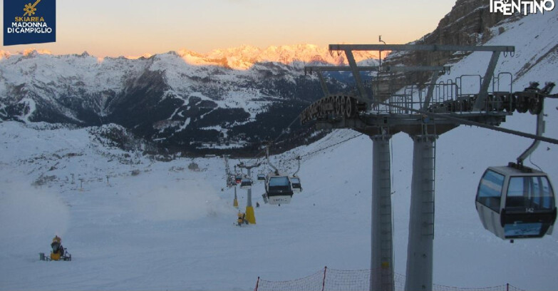 Webcam Madonna di Campiglio - From Grostè 