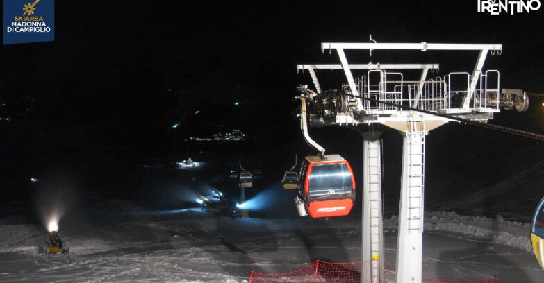 Webcam Madonna di Campiglio (Skiarea Campiglio Dolomiti di Brenta - Val di Sole Val Rendena) - From Grostè 