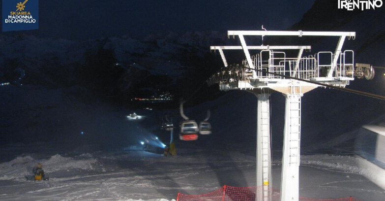 Webcam Madonna di Campiglio (Skiarea Campiglio Dolomiti di Brenta - Val di Sole Val Rendena) - From Grostè 