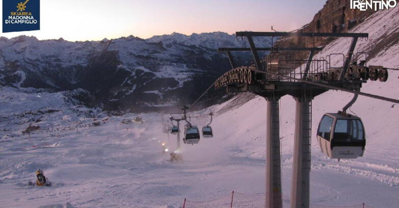 Webcam Madonna di Campiglio - From Grostè 