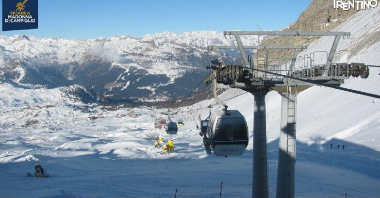 Webcam Madonna di Campiglio - From Grostè 