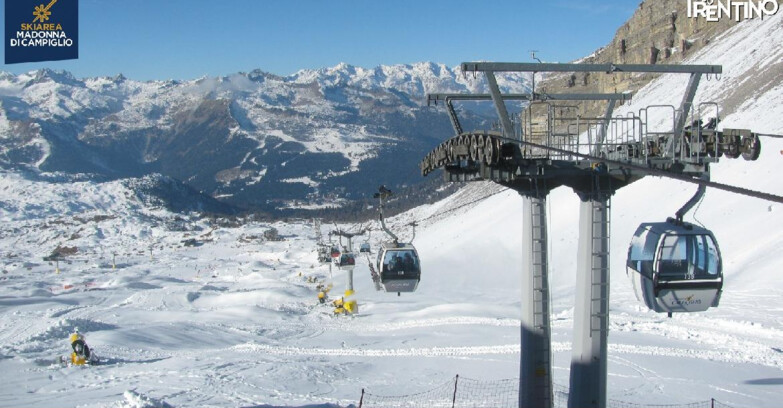 Webcam Madonna di Campiglio - From Grostè 