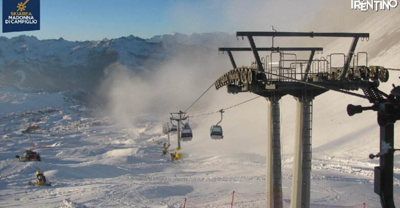 Webcam Madonna di Campiglio - From Grostè 