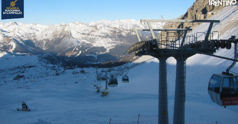 Webcam Madonna di Campiglio - From Grostè 