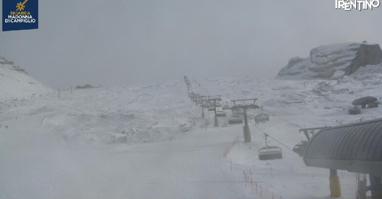 Webcam Madonna di Campiglio (Skiarea Campiglio Dolomiti di Brenta - Val di Sole Val Rendena) - Grostè 2500