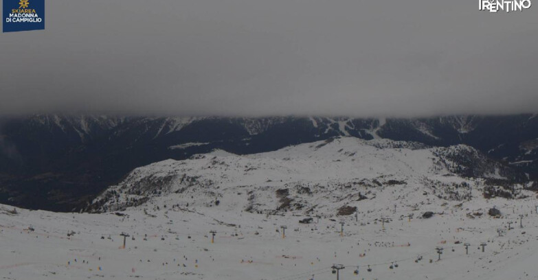 Webcam Madonna di Campiglio (Skiarea Campiglio Dolomiti di Brenta - Val di Sole Val Rendena) - Grostè Area