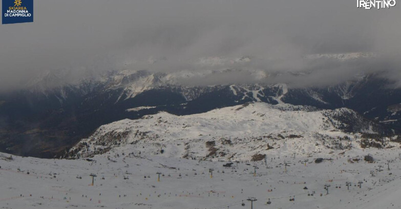 Webcam Madonna di Campiglio (Skiarea Campiglio Dolomiti di Brenta - Val di Sole Val Rendena) - Grostè Area