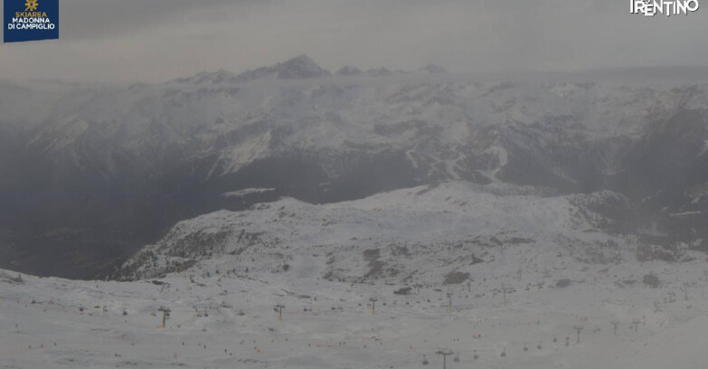 Webcam Madonna di Campiglio (Skiarea Campiglio Dolomiti di Brenta - Val di Sole Val Rendena) - Grostè Area