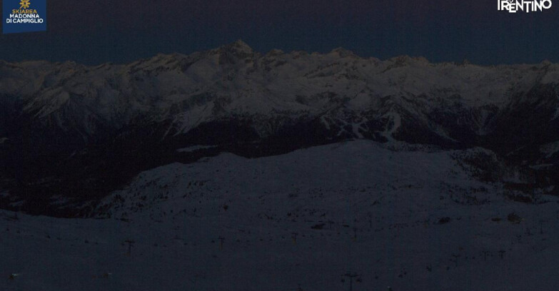 Webcam Madonna di Campiglio (Skiarea Campiglio Dolomiti di Brenta - Val di Sole Val Rendena) - Grostè Area