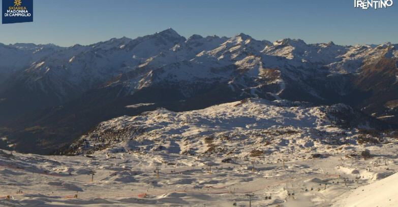 Webcam Madonna di Campiglio (Skiarea Campiglio Dolomiti di Brenta - Val di Sole Val Rendena) - Grostè Area