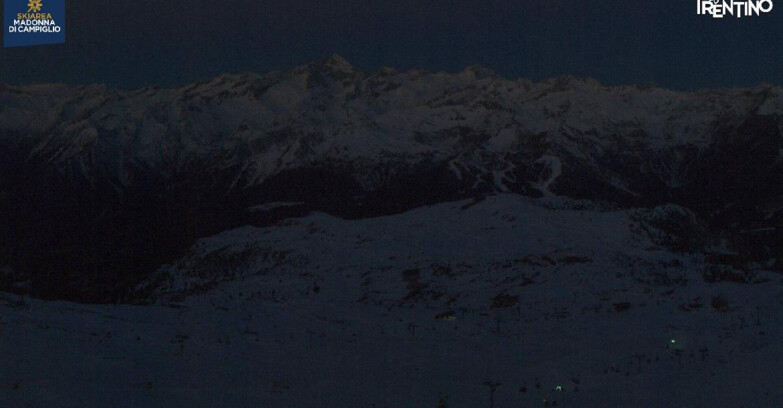 Webcam Madonna di Campiglio (Skiarea Campiglio Dolomiti di Brenta - Val di Sole Val Rendena) - Grostè Area