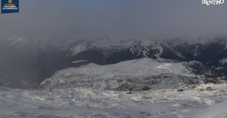 Webcam Madonna di Campiglio (Skiarea Campiglio Dolomiti di Brenta - Val di Sole Val Rendena) - Grostè Area