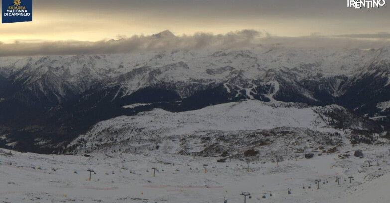Webcam Madonna di Campiglio (Skiarea Campiglio Dolomiti di Brenta - Val di Sole Val Rendena) - Grostè Area
