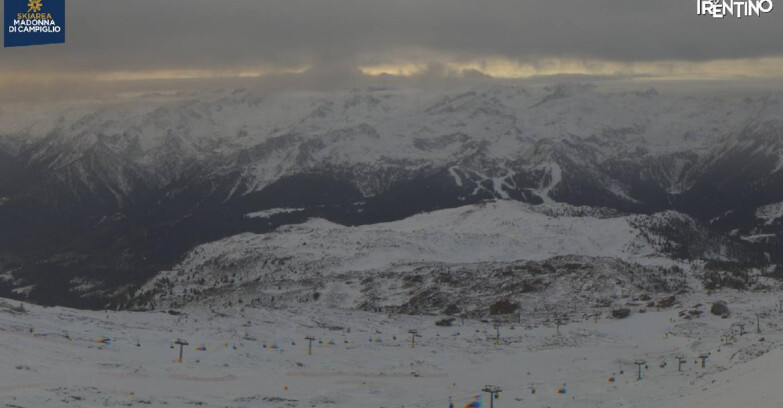 Webcam Madonna di Campiglio (Skiarea Campiglio Dolomiti di Brenta - Val di Sole Val Rendena) - Grostè Area