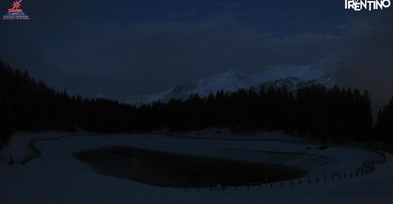 Webcam Madonna di Campiglio (Skiarea Campiglio Dolomiti di Brenta - Val di Sole Val Rendena) - Lago Montagnoli