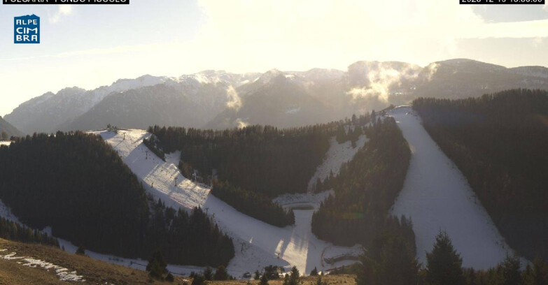 Webcam Skiarea Folgaria-Fiorentini - Folgaria Fondo Piccolo 